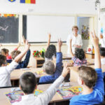 Educația a pierdut zeci de mii de posturi, mai mult decât toate primăriile, consiliile județene și instituțiile locale la un loc