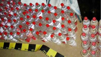 O firmă și administratorul din Pitești – buni de plată pentru o sumă amețitoare! Au vândut 100 de tone  de alcool fără să plătească taxe. Nota de plată: 6.855.000 lei!