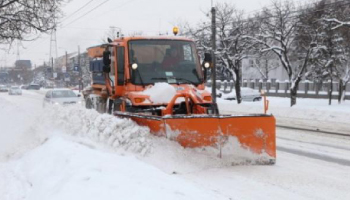 Regia Autonomă Județeană de Drumuri Argeș ne uimește din nou: în plină iarnă, caută utilaje de deszăpezire