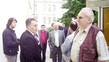 Curtea de Apel Piteşti evacuează în forţă firmele din Tehnic Club