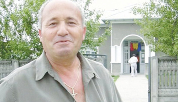 Milioane de euro din buget, pentru aventurile primarului!  Fostul edil din Bradu, Costel Zamfir, la un pas de a pune toată comuna la plată pentru măgăriile sale imobiliare!