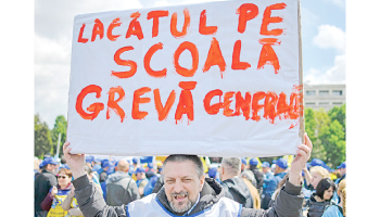 Profesorii amenință cu greva generală și iau în calcul boicotarea examenelor