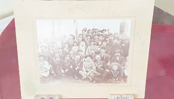 Exponatul lunii la Muzeul Judeţean Argeş – Fotografie cu veterani din Războiul de Independență