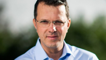 USR-iștii l-au uitat acasă pe Ionuț Moșteanu și nu l-au luat la dezbaterile pentru formarea noului Guvern