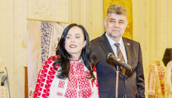 Simona Bucura Oprescu:  „Negocierile pentru formarea noului Guvern pot să mai aștepte! Învățământul românesc este prioritar!”