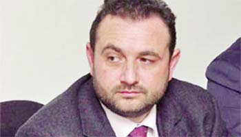 “Unii lideri politici din judeţ îşi supralicitează şansele de reuşită la următoarele alegeri”