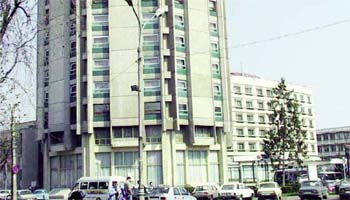 Parastas la Hotel Muntenia sau cum se ţine o A.G.A. fictivă (2)