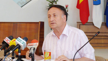La un pas de a rămâne fără transport public de călători… Tudor Pendiuc s-a supărat pe consilierii locali ai PNL, dar şi pe chiulangii PSD