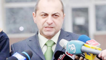 Argeşeanul Cătălin Cîrstoiu îşi face campanie cu suţinerea a trei personalităţi care l-au susţinut şi pe Sorin Oprescu