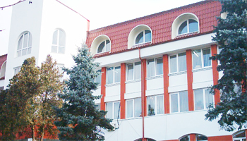 Care este, totuşi, firma „din curtea Consiliului Judeţean” care blochează licitaţia de la Curtea de Argeş?