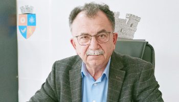 Primarul orașului Mioveni, Aurel Costache:  ”Mi-e teamă de reducerea de personal din primărie. Uzina Dacia vorbește  că va încetini producția…”
