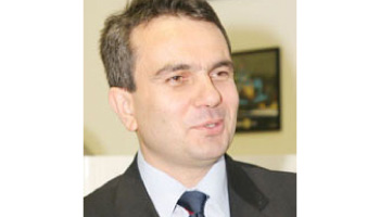 Ginerele lui Stroe recurge la instanţă pentru a recupera „incredibila” sumă de aproape 2200 de lei