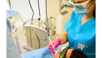 Clinica de Medicină Dentară Dr. TEO  – Zâmbim oricând împreună! Sângerările gingivale în timpul periajului dentar
