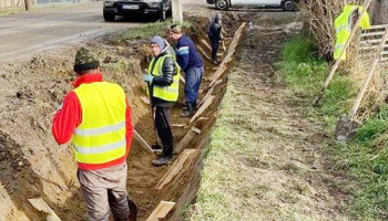 O primărie săracă din Argeș, târâtă într-un scandal moștenit de pe vremea președintelui Nicolescu!