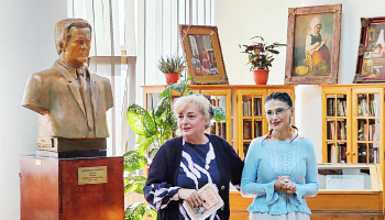 Bustul lui Silvestru Voinescu  a fost dezvelit, la Biblioteca Județeană, printre prietenii de o viață!