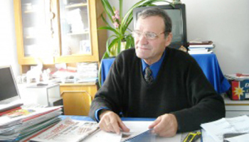 Gheorghe Minculete, primarul comunei Cepari:  “Mi-e ruşine de domnul prefect să fiu eu oaia neagră a judeţului. Fac pe dracu-n patru şi rezolv”