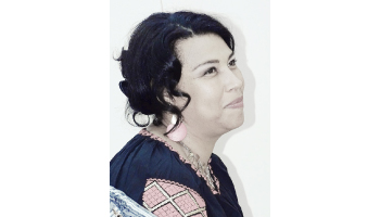 CLIPA DE LITERATURĂ.  O franțuzoaică întoarsă acasă în urbea piteștilor sau Magia unei seri de muzică…