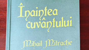 ”ÎNAINTEA  CUVÂNTULUI”