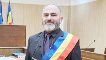 Primarul de la Rociu vrea să acționeze în instanță Consiliul Județean Argeș