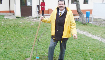 Fostul deputat  de Argeș, Andrei Gerea, a șters  pe jos cu Bolojan!