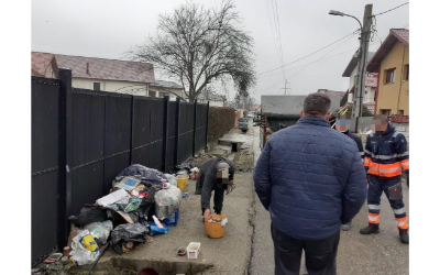 Pitești: intervenție fermă pentru eliminarea unui focar de infecție, pe fundătura Nicolae Bălcescu