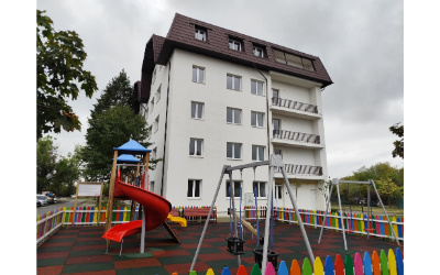 Începe etapa a III-a de repartizare a locuințelor reabilitate din Căminul C – Liceul Tehnologic Construcții de Mașini Mioveni