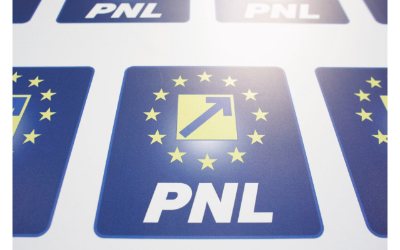 Organizațiile PNL din țară trebuie să cotizeze cu bani grei pentru campania lui Crin Antonescu