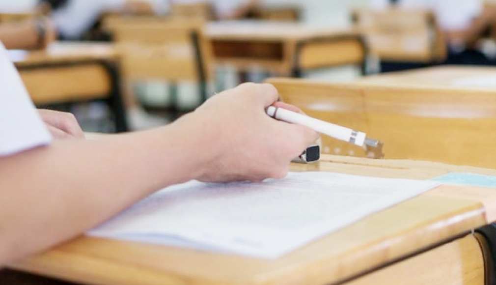 Dispare Evaluarea Națională la clasa a VIII-a!? Elevii ar putea intra la liceu pe baza mediilor din clasele V-VIII