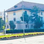 Din ciclul: ”Chelului tichie de mărgăritar îi trebuie…” Ștefănești. Arteziană cu spectacol vizual, într-un cartier cu străzi ca după război, la inegalabilul preț de… peste 250.000 lei