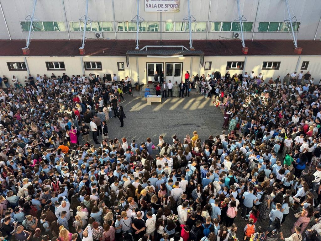 PESTE 5.000 DE PREȘCOLARI ȘI ELEVI DIN MIOVENI ÎNCEP CURSURILE PE 7 SEPTEMBRIE