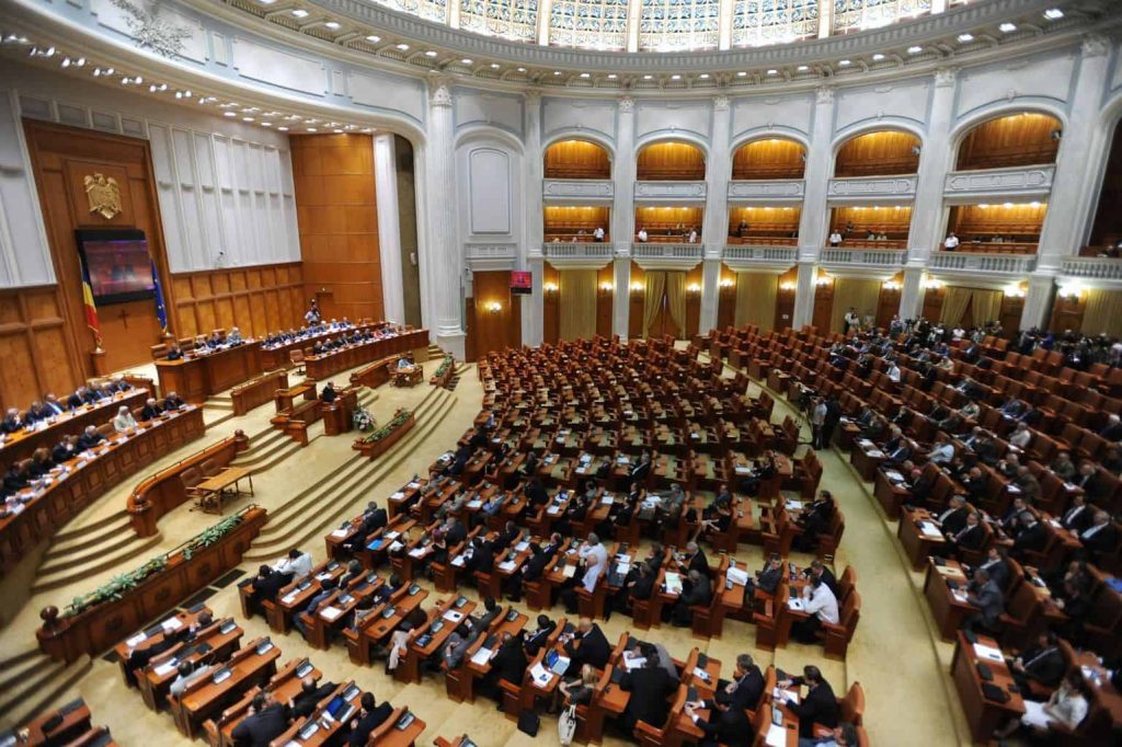 Trei zile de foc la Parlament